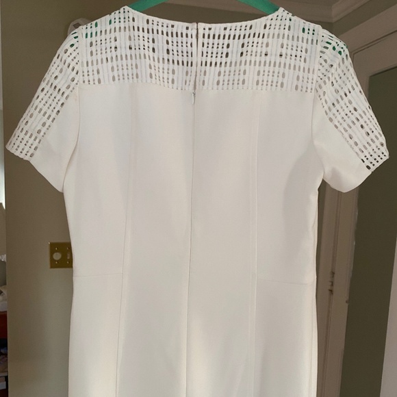 AKRIS PUNTO MID LENGTH LATICE DETAIL WHITE DRESS SIZE 8 - Picture 7 of 11